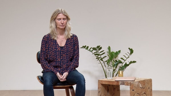 Video thumbnail for: 4-7-8 breath practice
