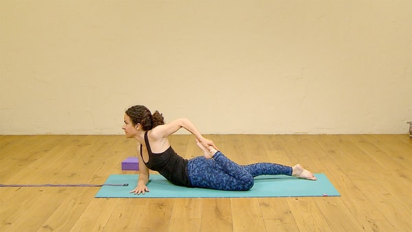 Video thumbnail for: Fundamentals of Yoga: The point of focus